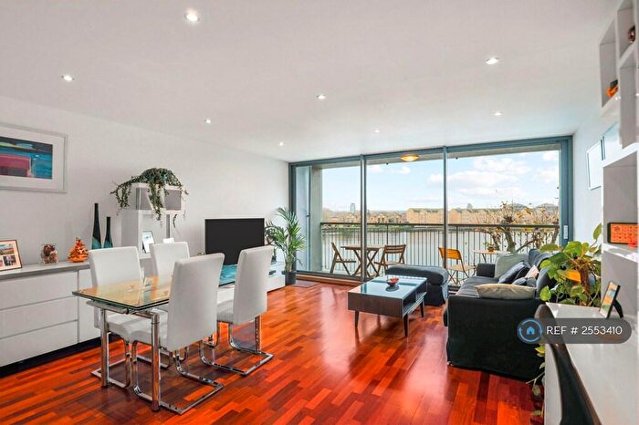 2 Bedroom Flat To Rent In City Harbour, London, E14