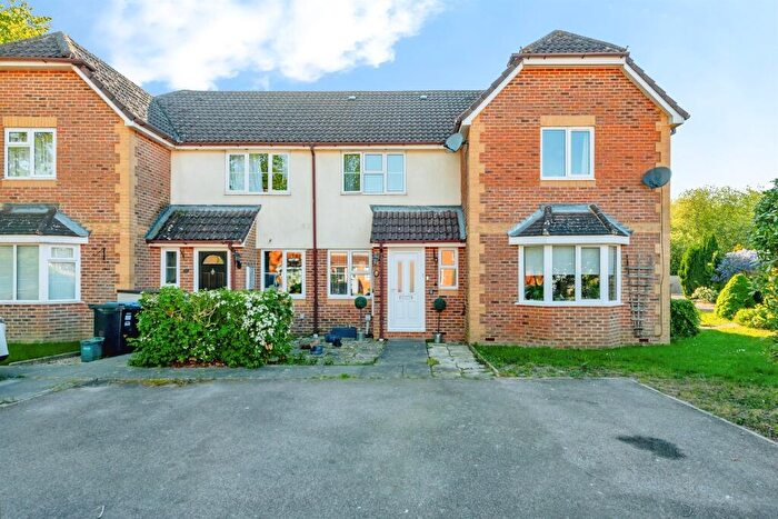 2 Bedroom Terraced House For Sale In Alberta Drive, Smallfield, Horley, RH6