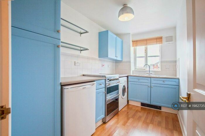 1 Bedroom Flat To Rent In Riverhope Mansions, London, SE18