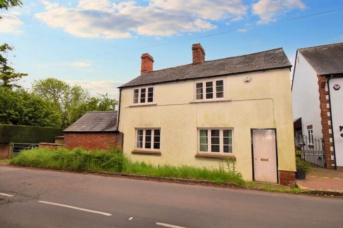 2 Bedroom Detached House For Sale In Stratford Road Nash, Milton Keynes, Buckinghamshire, MK17