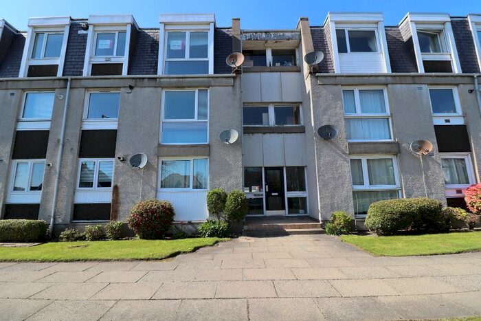 2 Bedroom Flat To Rent In Broomhill Road, Aberdeen, AB10