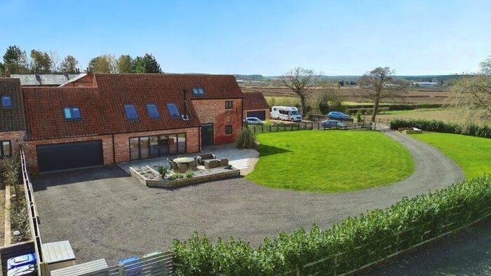 3 Bedroom Barn Conversion For Sale In Dale View, Great North Road, Markham Moor, Retford, Nottinghamshire, DN22