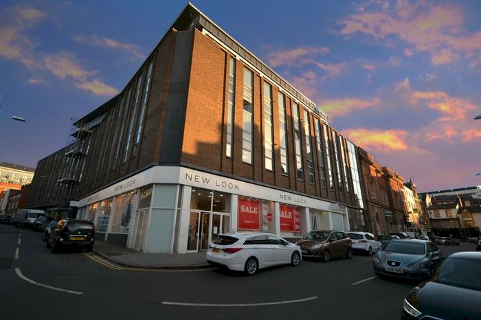 3 Bedroom Apartment To Rent In Crusader House, Thurland Street, NG1