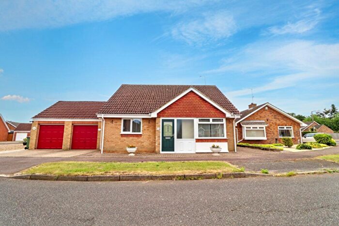 2 Bedroom Detached Bungalow For Sale In North Wootton, King's Lynn, Norfolk, PE30