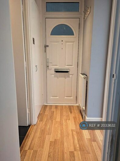 Studio To Rent In Longfield, Harlow, CM18