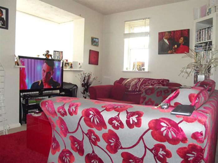 1 Bedroom Flat To Rent In Waltham Abbey, EN9