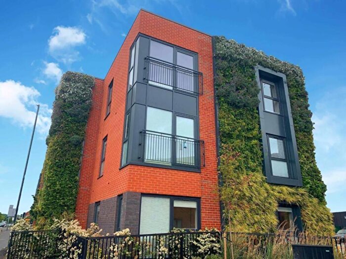 1 Bedroom Flat To Rent In Fordham House Clopton Road Stratford Upon Avon Warwickshire, CV37