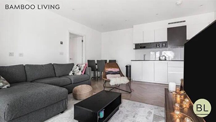 1 Bedroom Flat To Rent In Sterling Way, London, N7