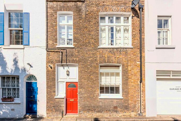 1 Bedroom Flat To Rent In Montpellier Walk, Knightsbridge, London, SW7