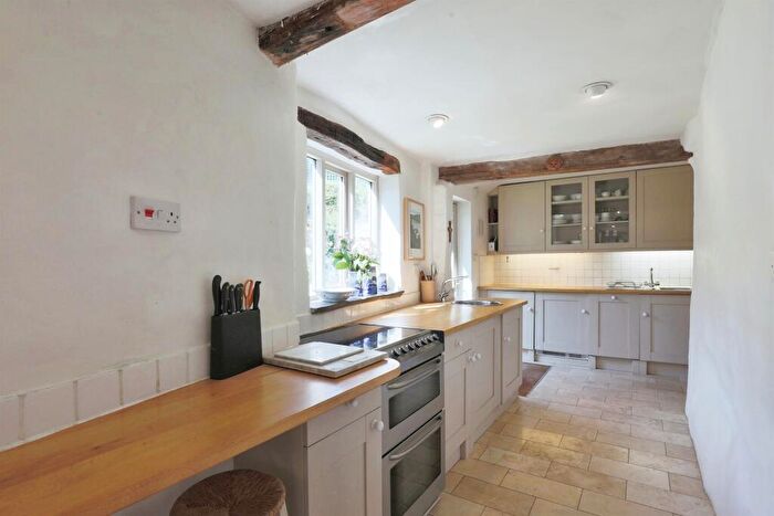 4 Bedroom Detached House For Sale In The Green, Ashorne, Warwick, CV35