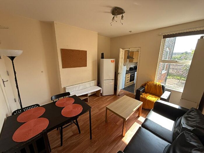 4 Bedroom House To Rent In Johnson Road, Lenton, Nottingham, Nottinghamshire, NG7