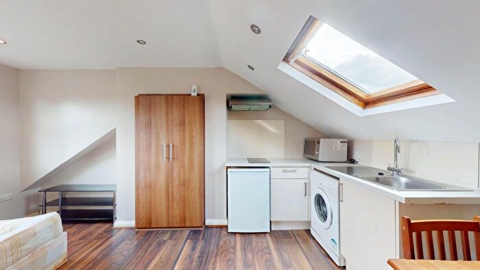 Studio To Rent In Blackstock Road, Finsbury Park, London, N4