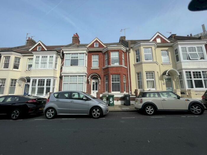 1 Bedroom Flat To Rent In Addison Road, Hove, East Sussex, BN3