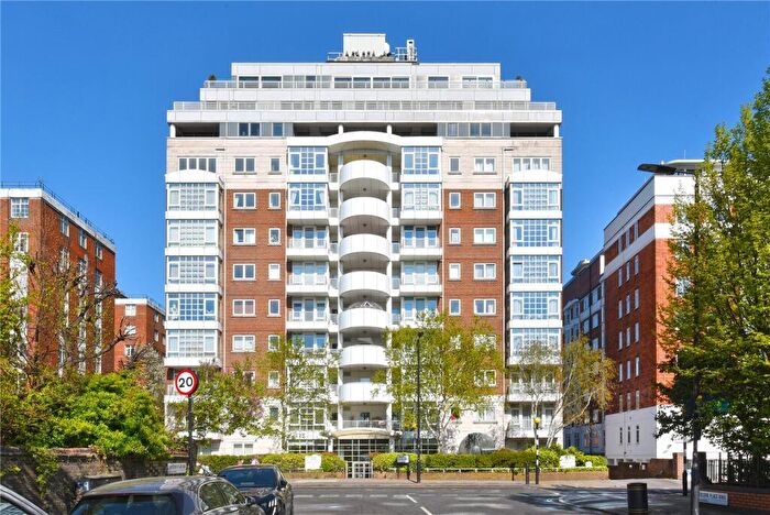 3 Bedroom Apartment To Rent In Abbey Road, St John's Wood, London, NW8