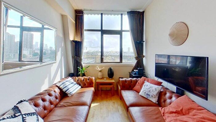 2 Bedroom Flat To Rent In Prescot Street, Aldgate, London, E1