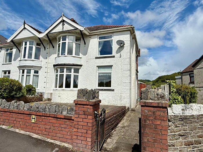 3 Bedroom Semi-Detached House For Sale In Villiers Road, Skewen, SA10