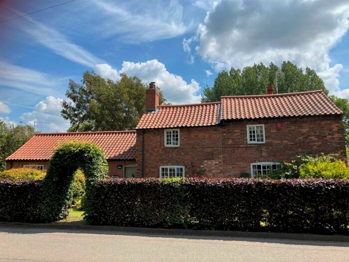 3 Bedroom Detached House To Rent In Main Street, Hoveringham, Nottingham, NG14