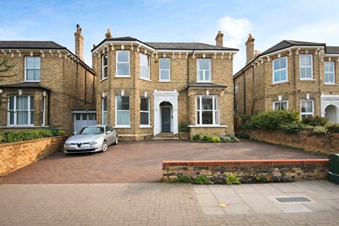 1 Bedroom Apartment To Rent In Anerley Park, Anerley, London, SE20