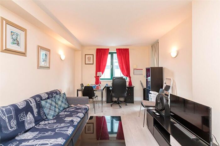 1 Bedroom Flat To Rent In Londinium Tower, Mansell Street, E1