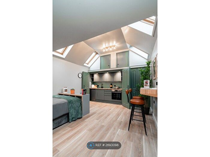 1 Bedroom Flat To Rent In Stable Road, Bicester, OX26