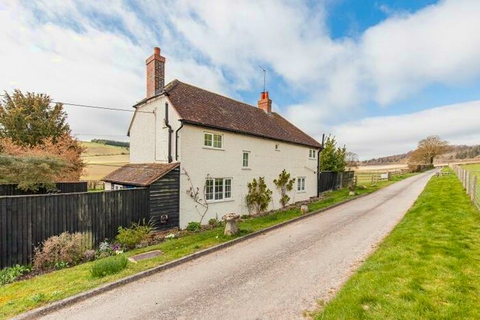 3 Bedroom House To Rent In Starveall Farm, Moulsford, OX10