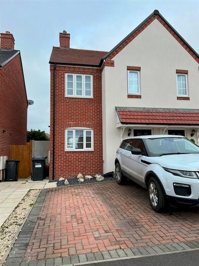 3 Bedroom Semi-Detached House For Sale In Staley Grove, Highley, Bridgnorth, WV16