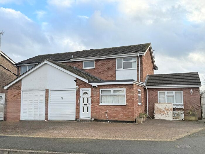 3 Bedroom Semi Detached House To Rent In Sint Niklaas Close, Abingdon, Oxfordshire, OX14