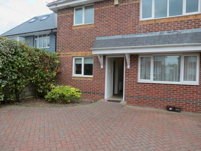 5 Bedroom House To Rent In Bedroom Detached House In Winton, BH9