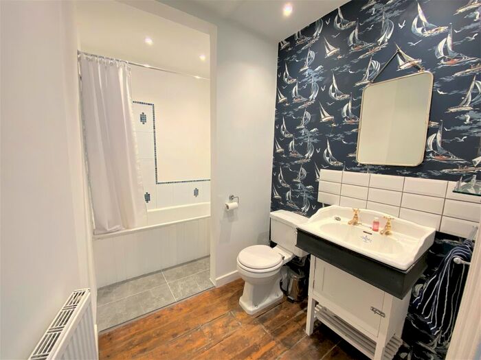 1 Bedroom Flat To Rent In Chowns Hill, Hastings, East Sussex, TN35