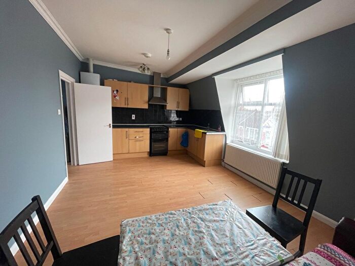 1 Bedroom Flat To Rent In Westbury Avenue, Turnpike Lane, N22