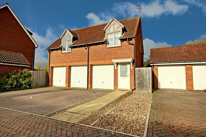 2 Bedroom Maisonette To Rent In Flamingo Close, Hatfield, AL10