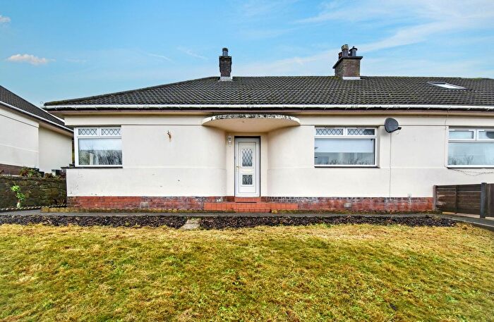 3 Bedroom Semi Detached Bungalow For Sale In Glasgow Road, Kilsyth, G65