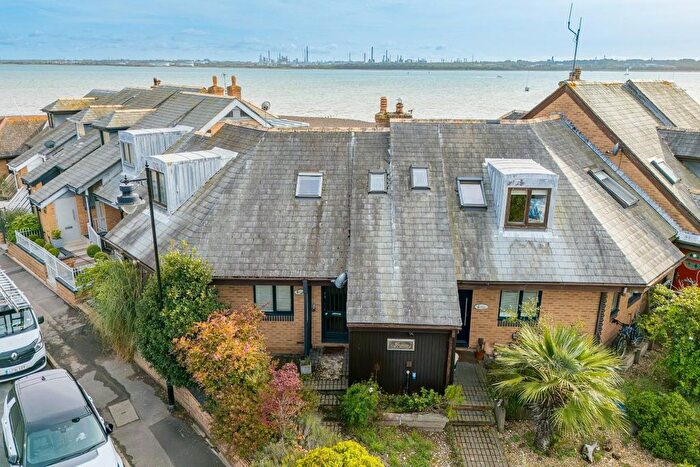 2 Bedroom Mews For Sale In Ferrymans Quay, Netley Abbey, Southampton, SO31