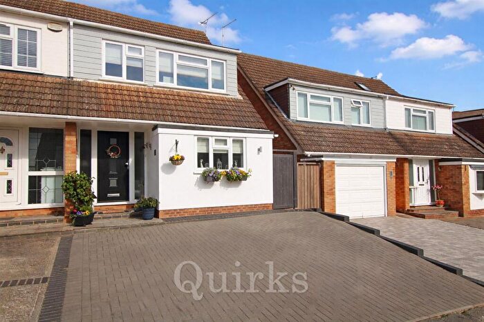 3 Bedroom Semi Detached House For Sale In Outwood Farm Close, Billericay, CM11