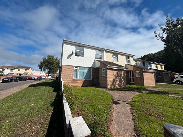 3 Bedroom End Terrace House To Rent In Pendennis Road, Torquay, TQ2