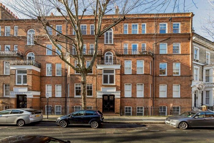 2 Bedroom Flat To Rent In Beaumont Crescent, London, W14