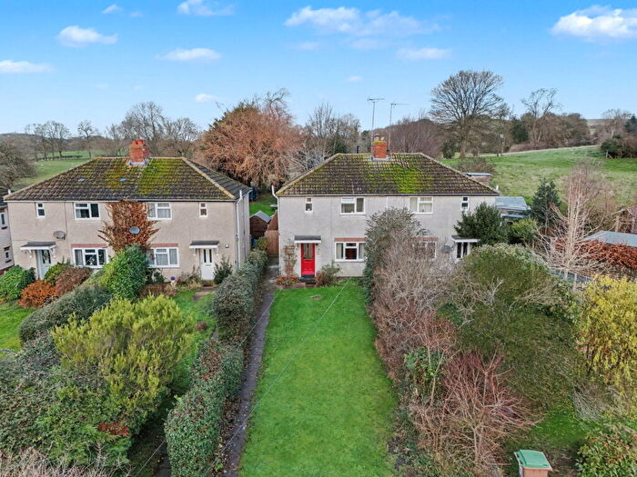 3 Bedroom Semi Detached House For Sale In Newnham, Northamptonshire, NN11