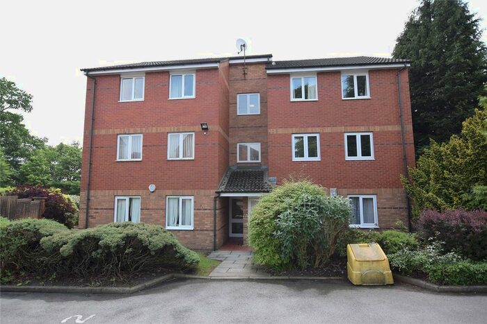 2 Bedroom Flat To Rent In Lady Park Court, Shadwell Lane, Leeds, West Yorkshire LS17