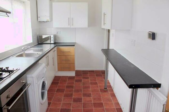 4 Bedroom Detached House To Rent In Chennells, Hatfield, AL10
