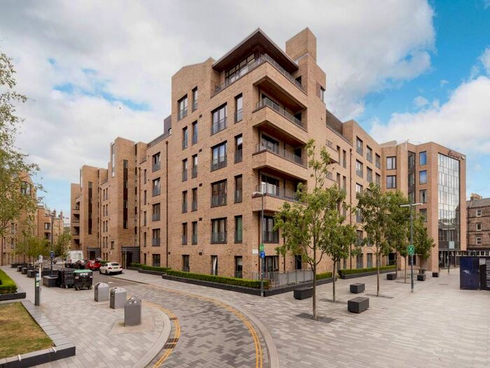 2 Bedroom Flat To Rent In Melvin Walk, Fountainbridge, Edinburgh, EH3