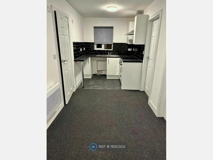 1 Bedroom Flat To Rent In Priory Lane, Scunthorpe, DN17