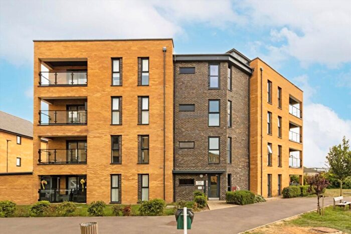 2 Bedroom Flat To Rent In Tala Close, Surbiton, KT6