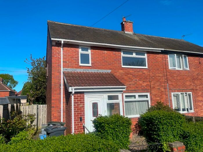 2 Bedroom Semi Detached House To Rent In Keswick Gardens, Wallsend., NE28