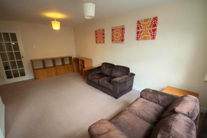 1 Bedroom Flat To Rent In Basevi Way, Greenwich, SE8