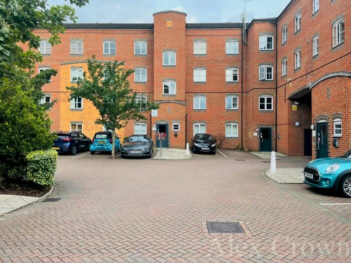 2 Bedroom Flat To Rent In Otter Close, Blaker Road, Stratford, E15