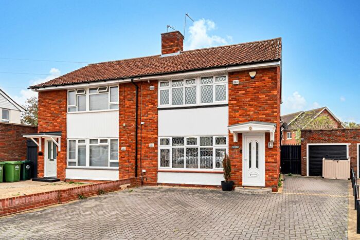 4 Bedroom Semi-detached House For Sale In St. Marys Crescent, Stanwell, TW19