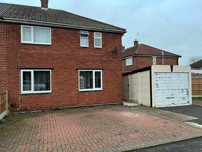 3 Bedroom Semi-Detached House To Rent In Grange Road, Loughborough, LE12