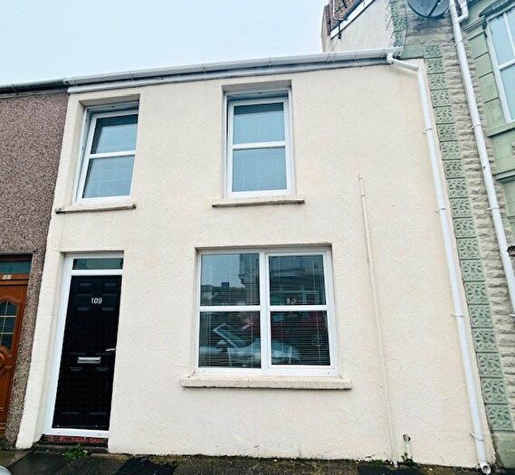 1 Bedroom Flat To Rent In New Road, Porthcawl, CF36