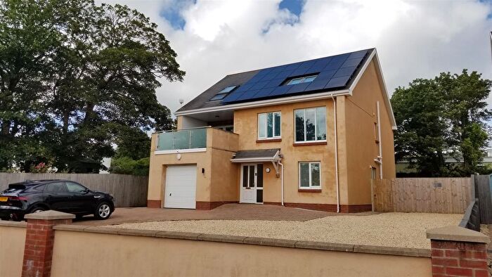 5 Bedroom Detached House For Sale In Clos Y Lloetrach, Pembrey, Burry Port, SA16