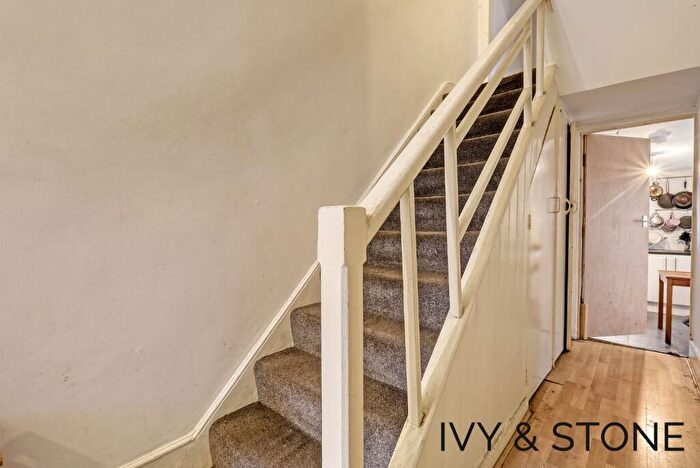 3 Bedroom Terraced House For Sale In Sperling Road, London, Greater London, N17
